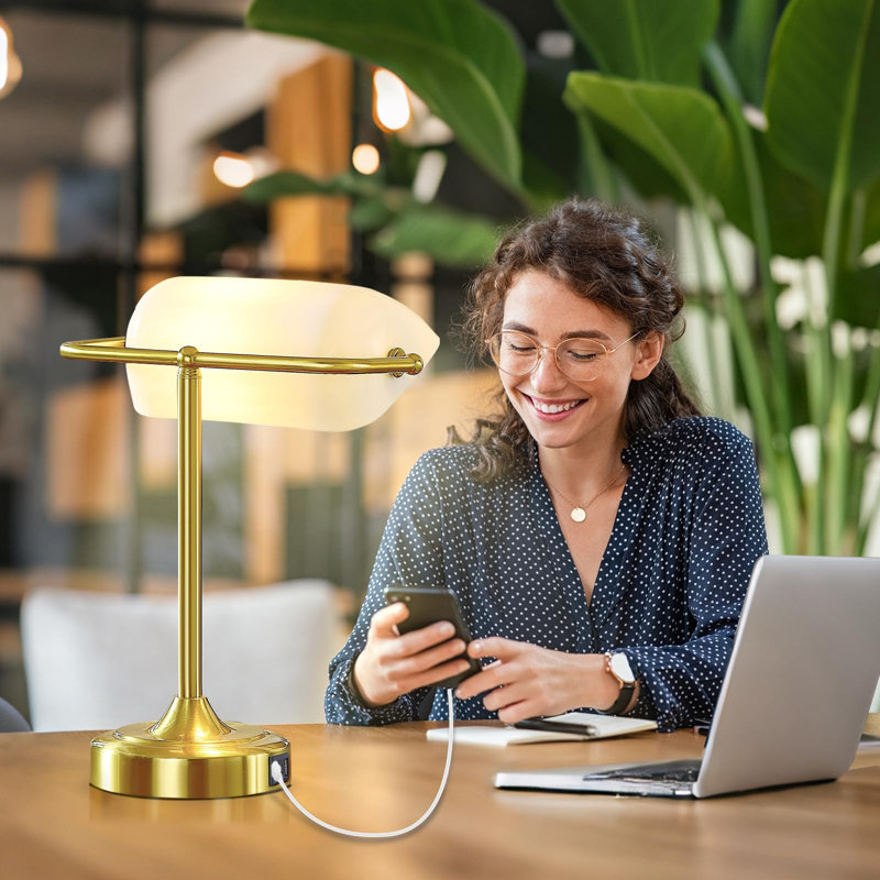 Desk lamp light bulb types discount